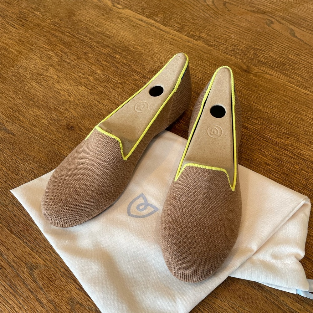Rothy’s loafer in clove - BRAND NEW